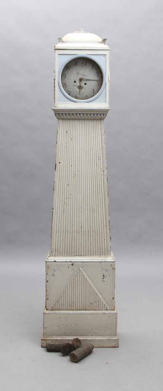 GOLVUR, vitmålat. Sengustavianskt, provins, 1800-t början.