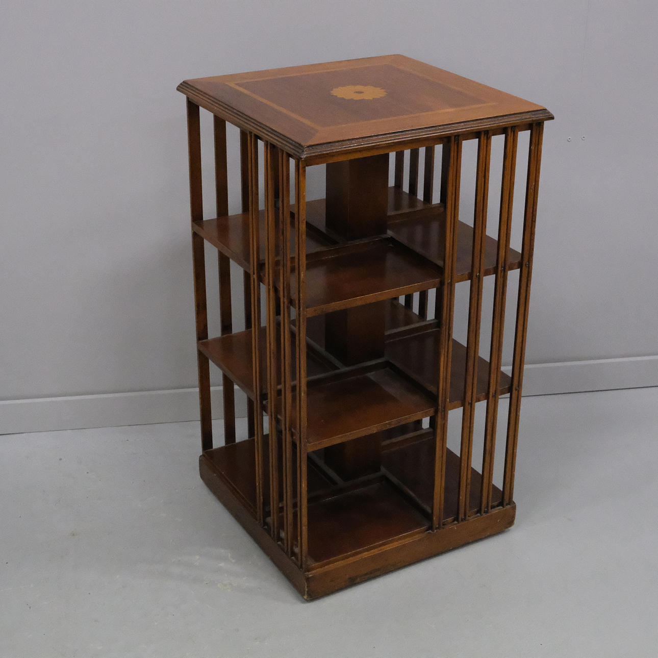 boksnurra-engelsk-stil-1900-tal-m-bler-vrigt-auctionet