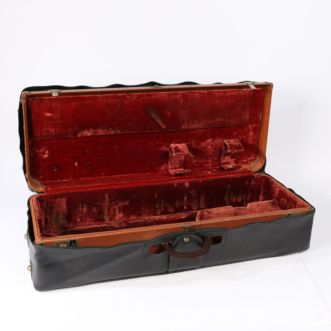 SELMER. A HARD SAXOPHONE CARRYING CASE.