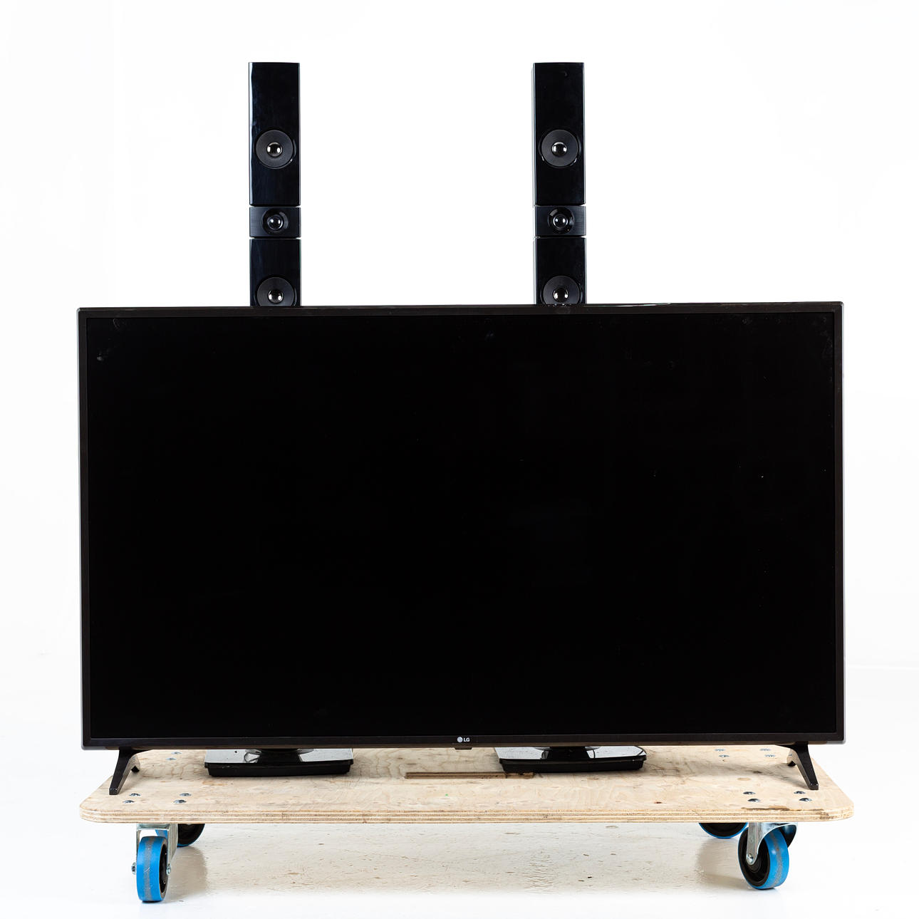 TV, LG 55" UHD 4K with audio system.