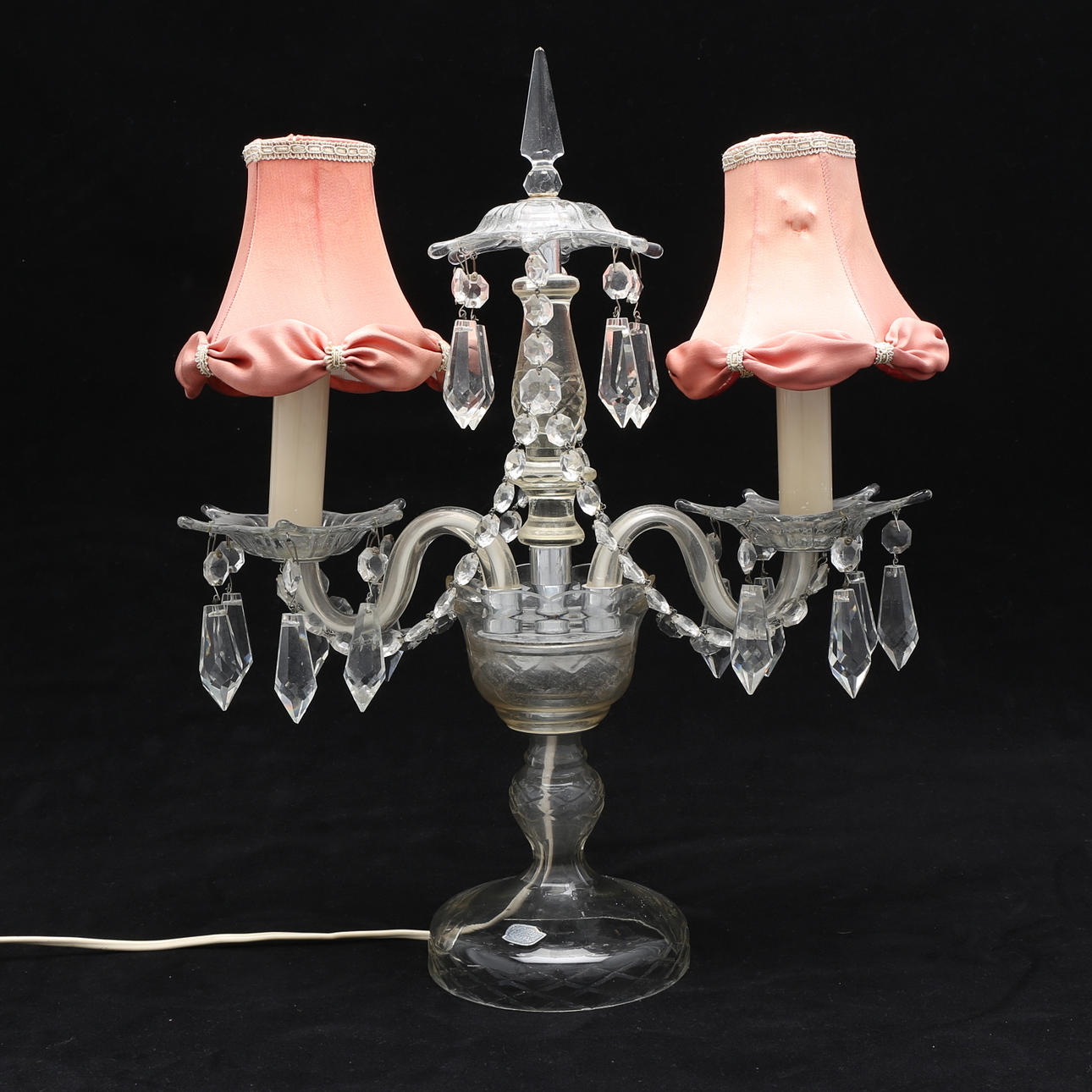 BORDSLAMPA, glas med prismor, Tjeckoslovakien.