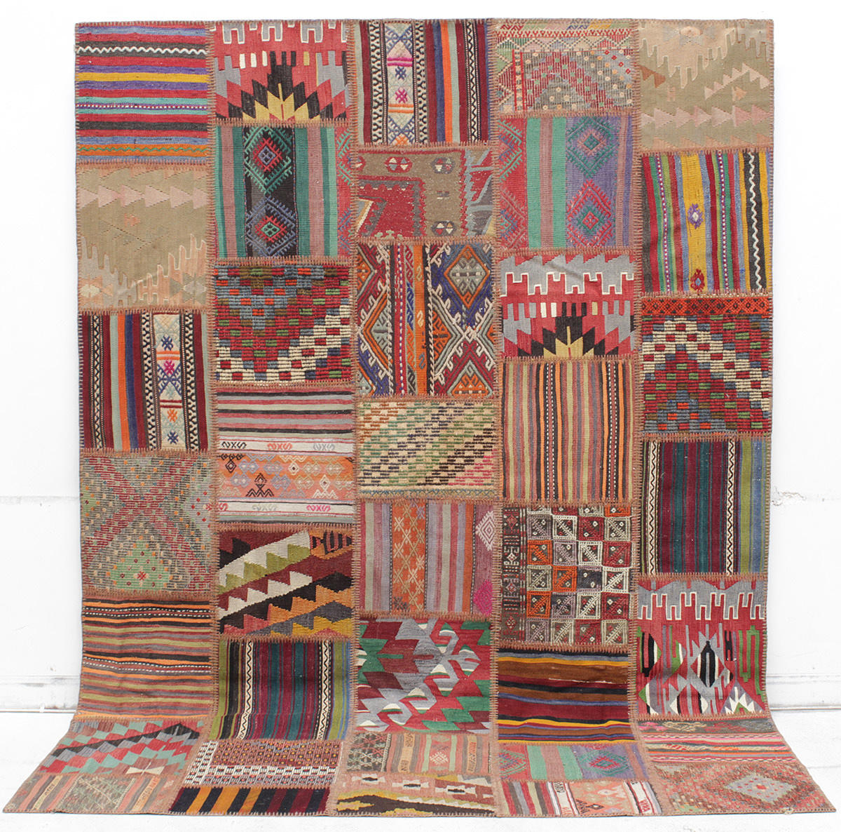 MATTA, Kelim, Patchwork, 311 x 231 cm.