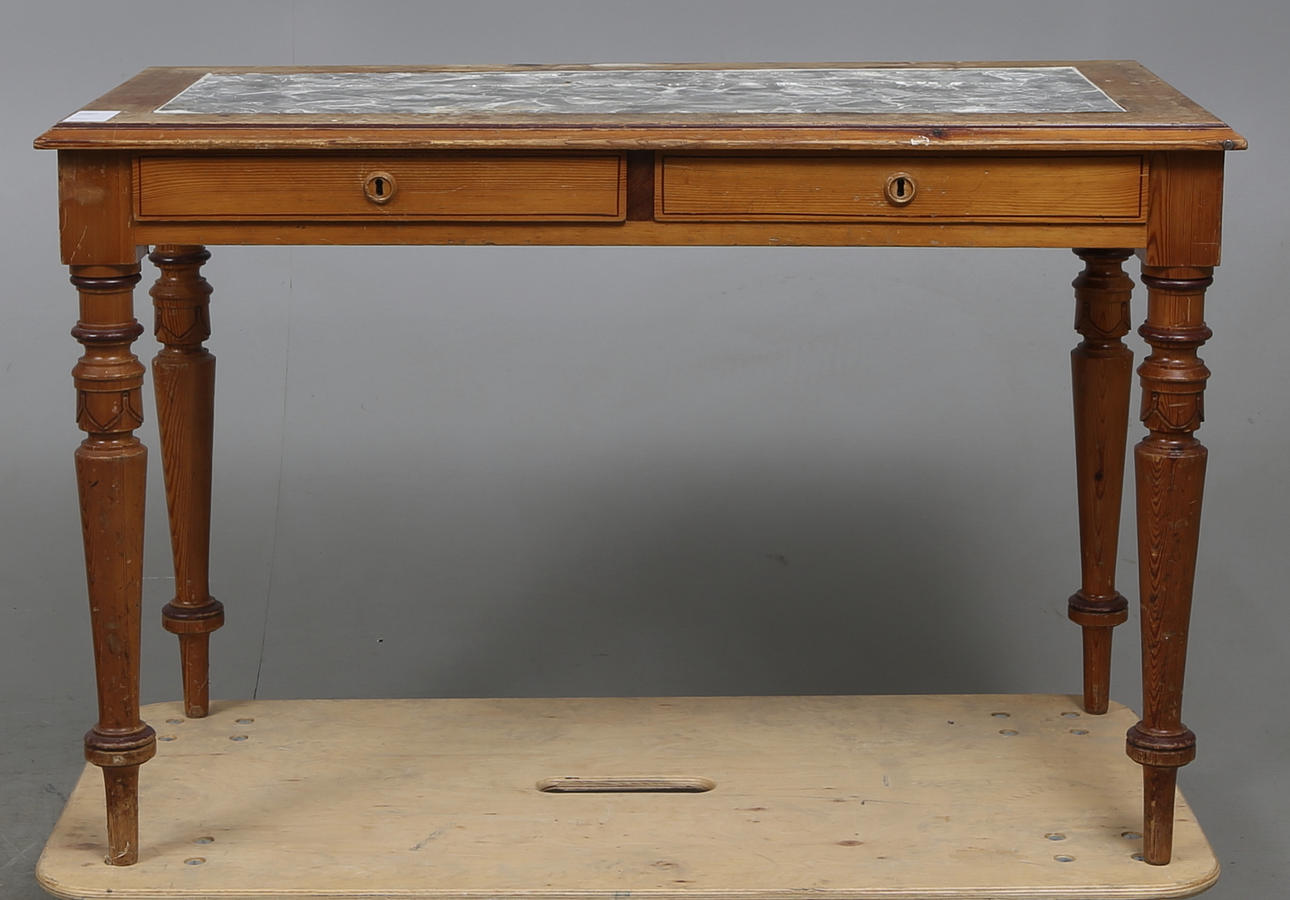 SKRIVBORD, sent 1800-tal.