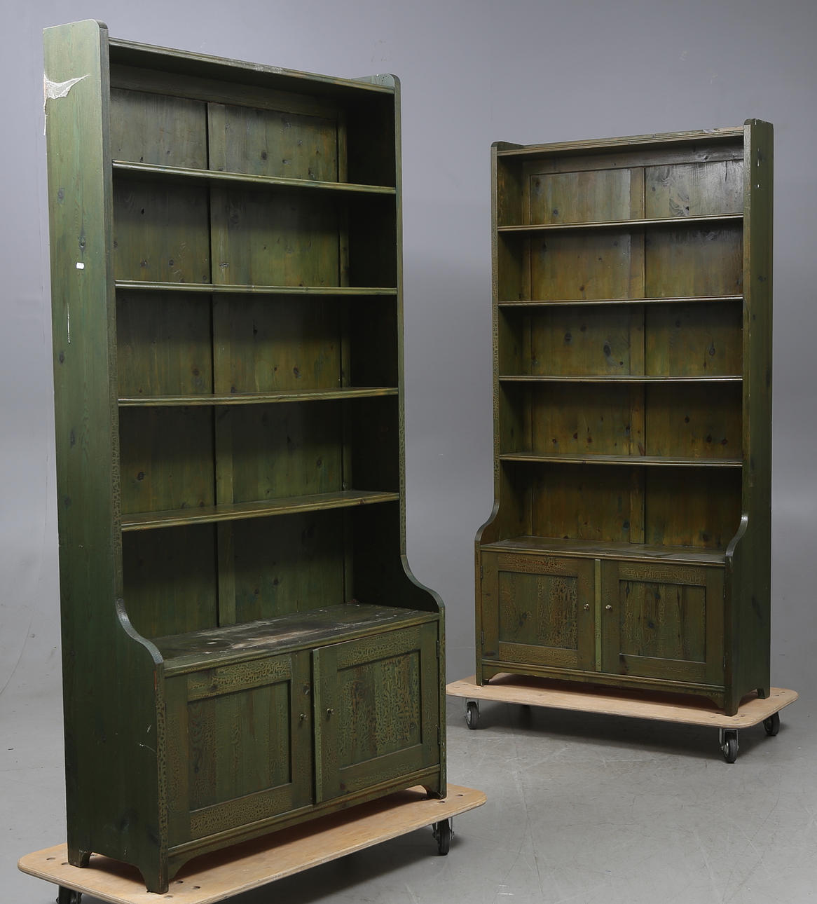 BOKHYLLOR, ett par, jugend, tidigt 1900-tal.