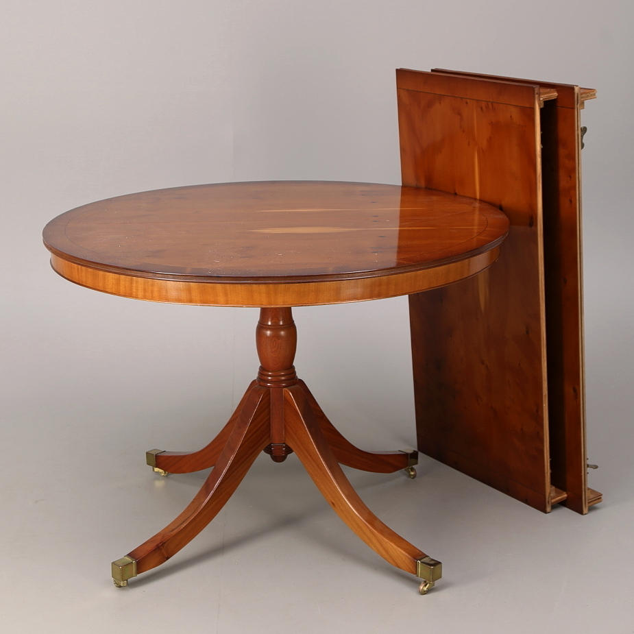 MATBORD, idegran, engelsk stil, med 2 iläggsskivor, 1900-tal.