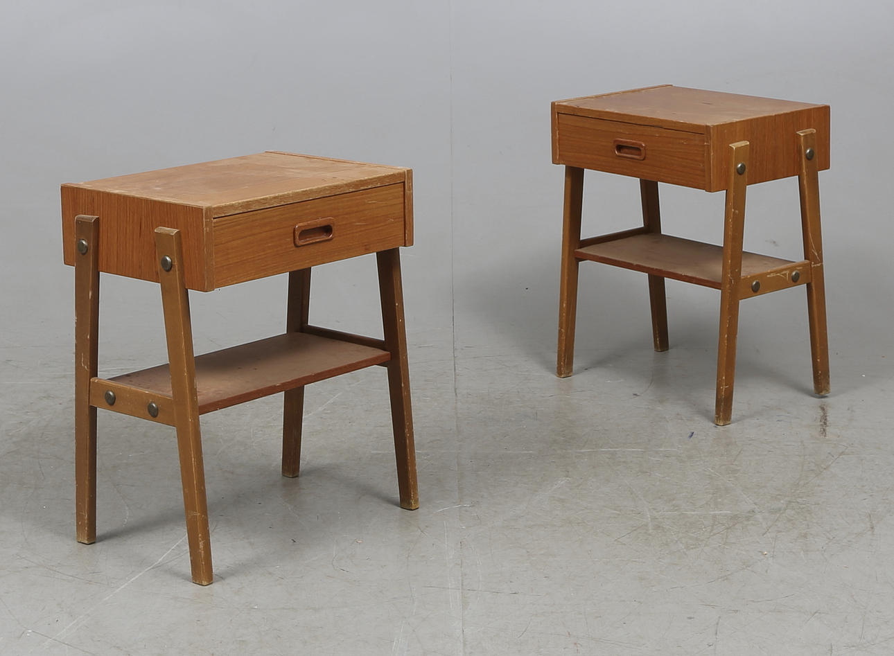 NATTDUKSBORD, ett par, 1950/60-tal.