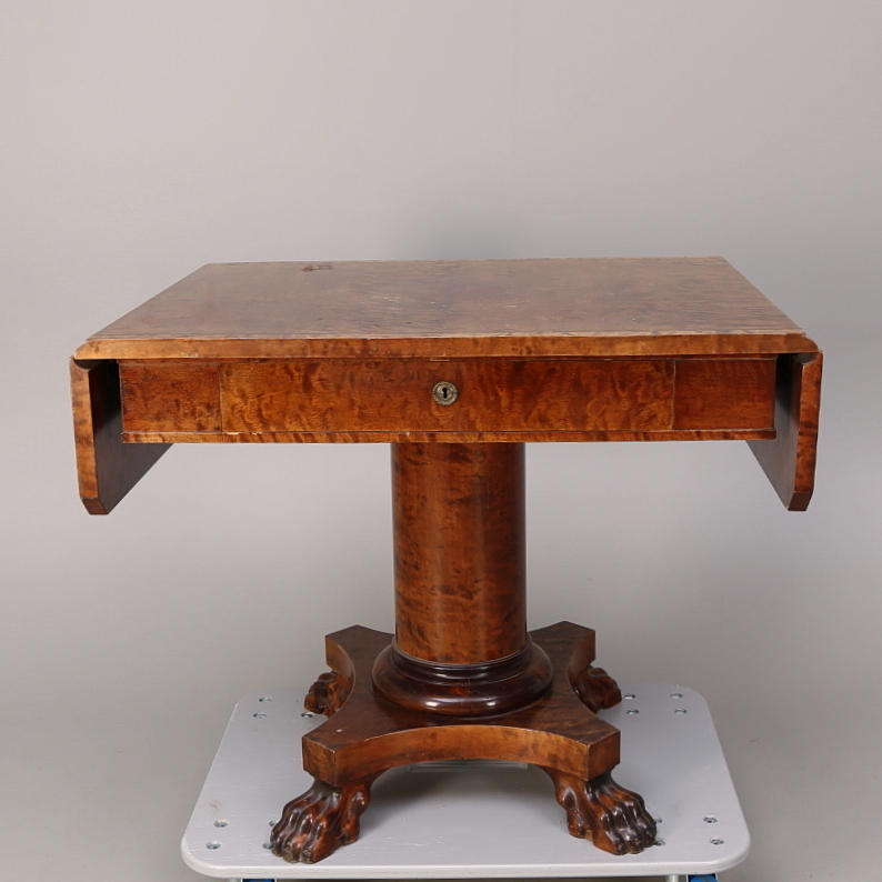 SALONGSBORD, Karl Johan stil, björk, 1900-talets första hälft.