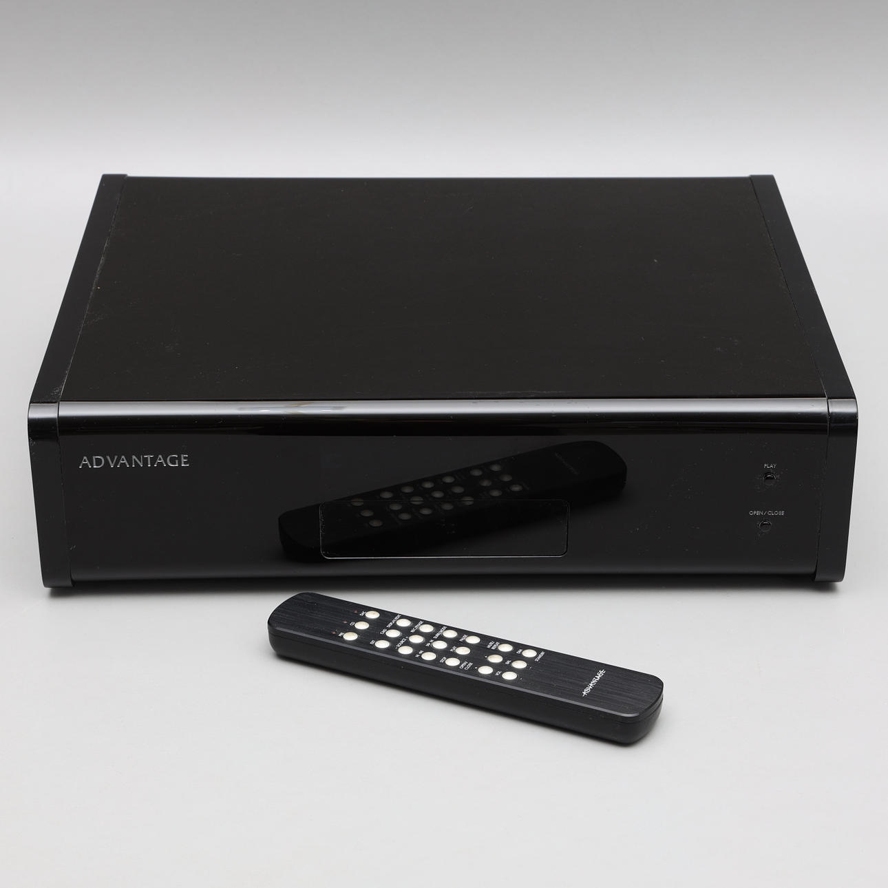 CD PLAYER, 2 pieces, T1, Advantage, Sweden.