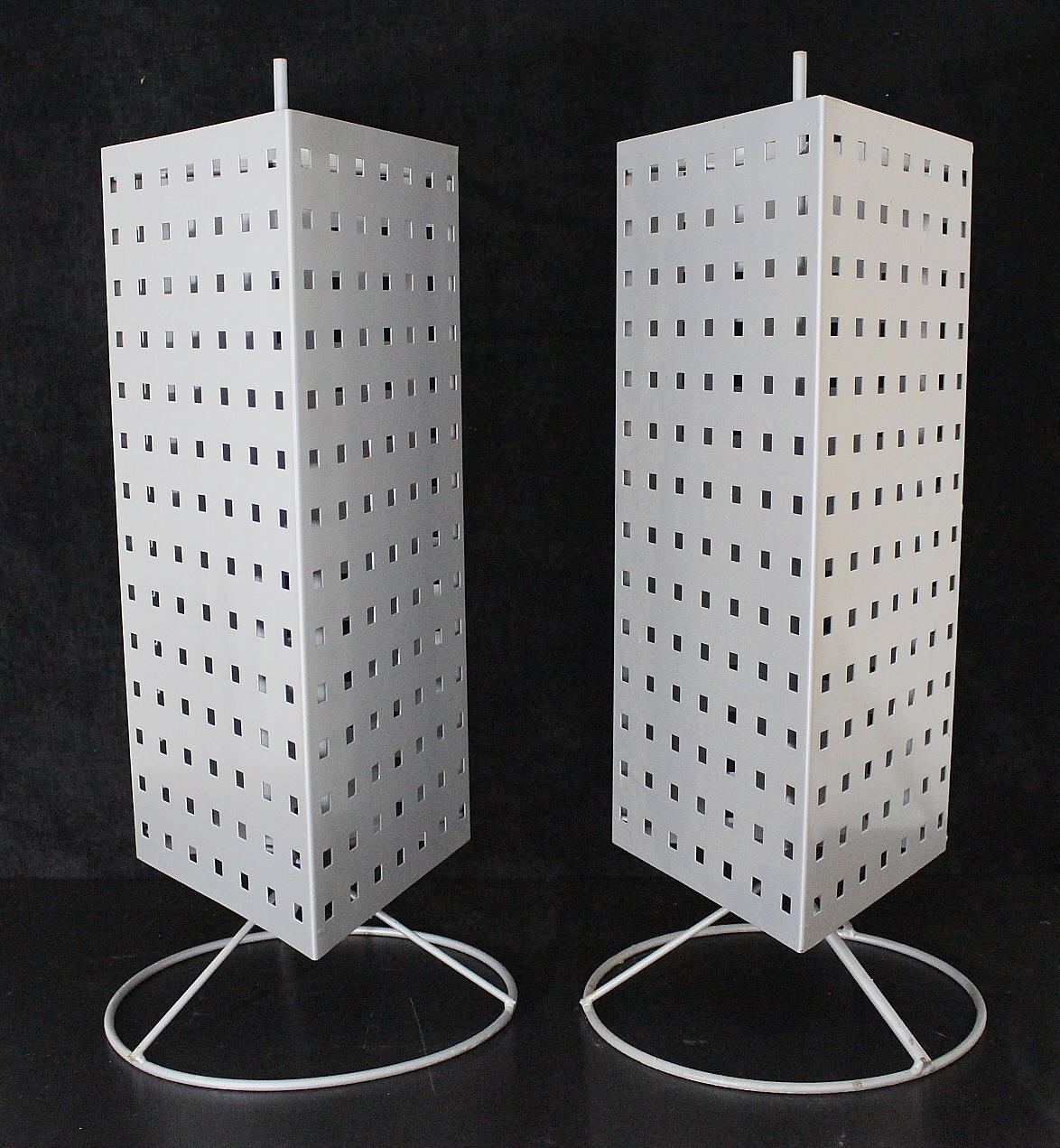 BUTIKSDISPLAY, 23 st, metall.