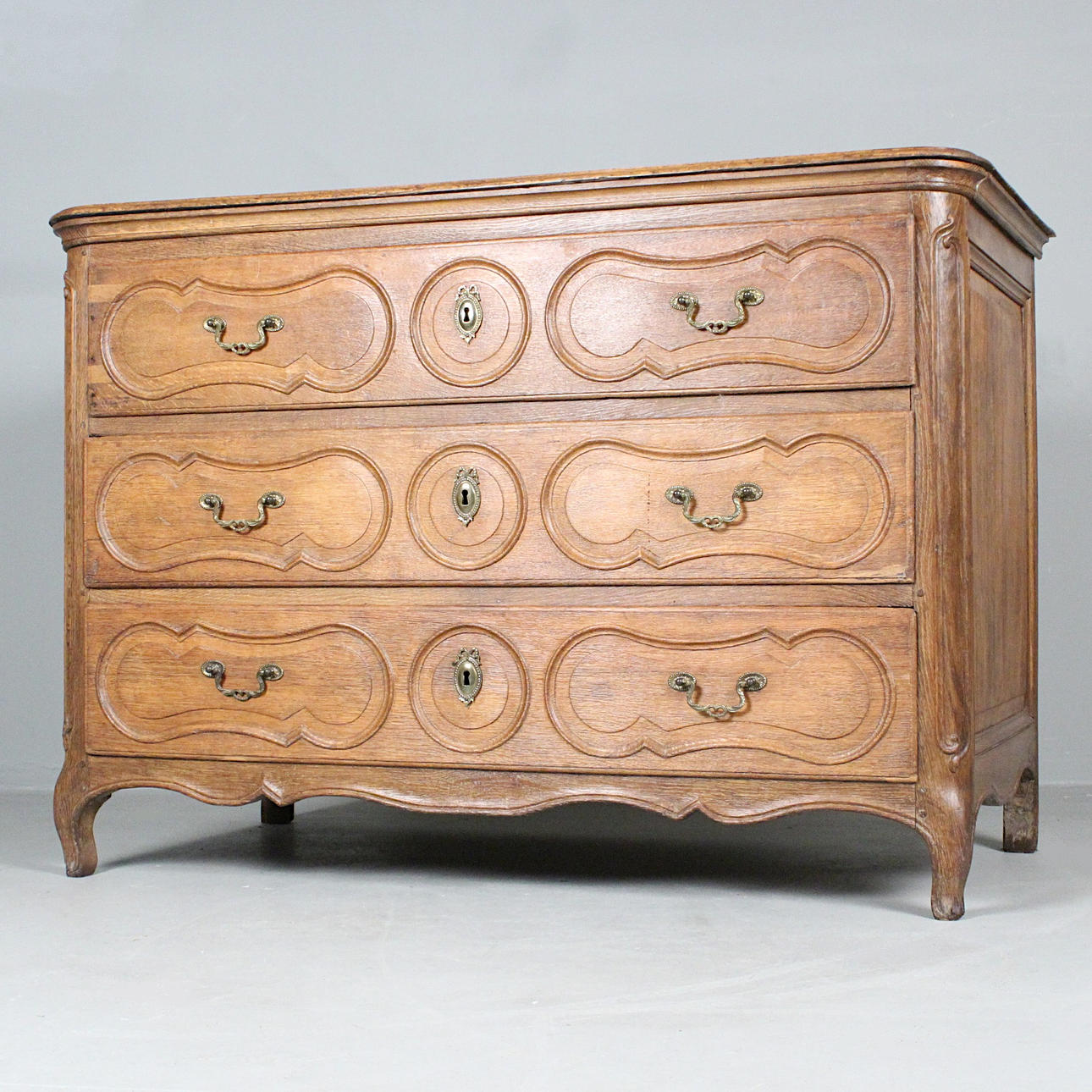 lipasto/sivupöytä.