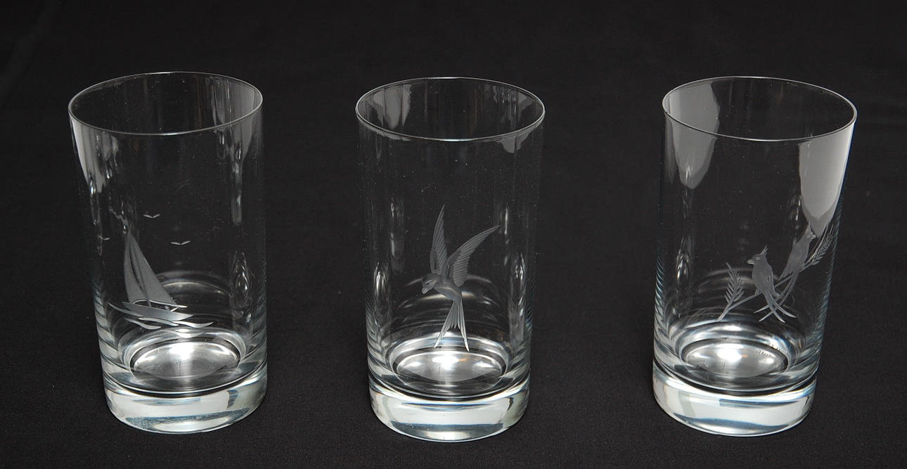 ÖLGLAS, 7 st med dekor av fåglar, båtar.