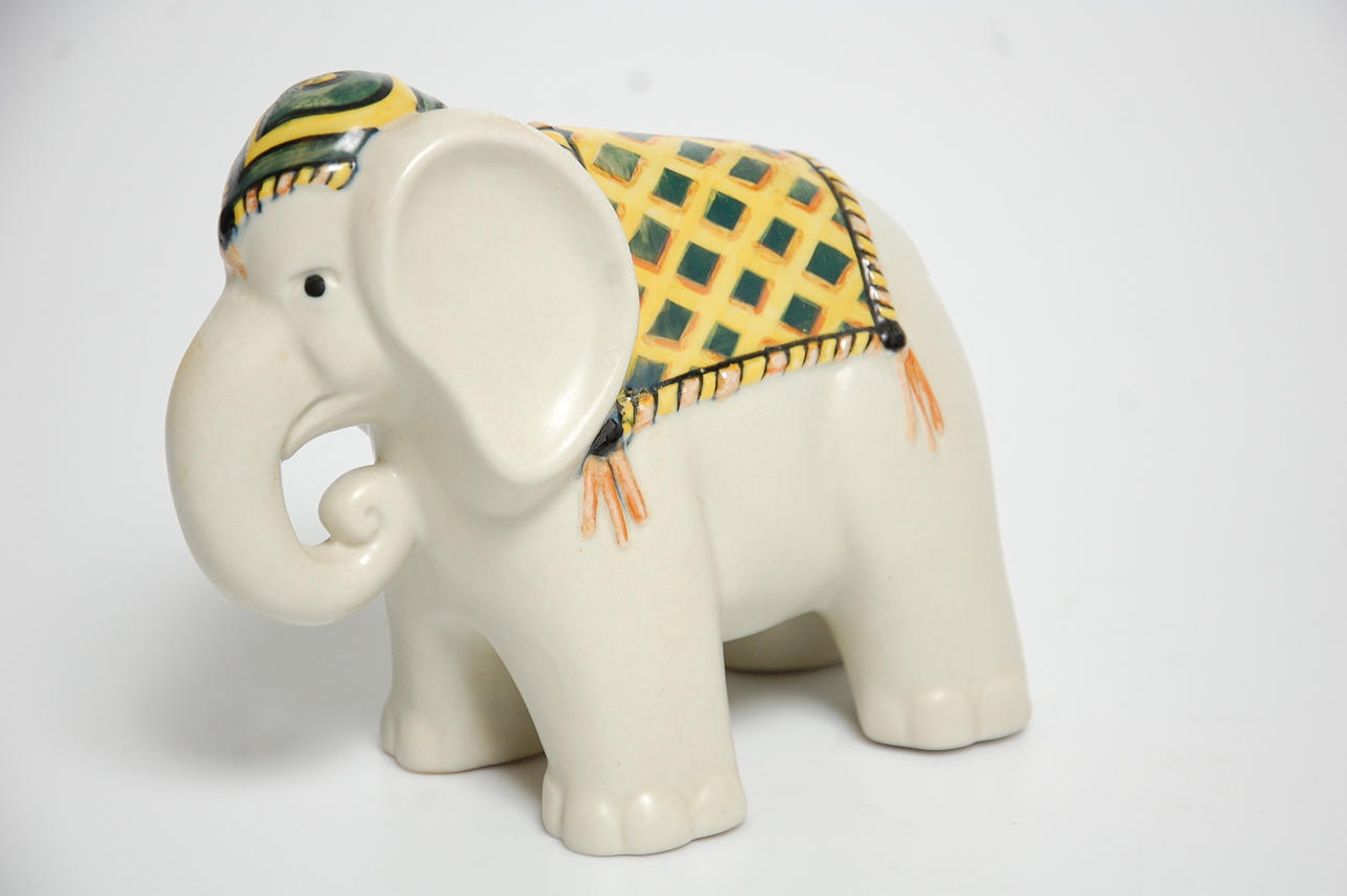 FIGURIN, stengods, Inkeri Seppälä Arabia.