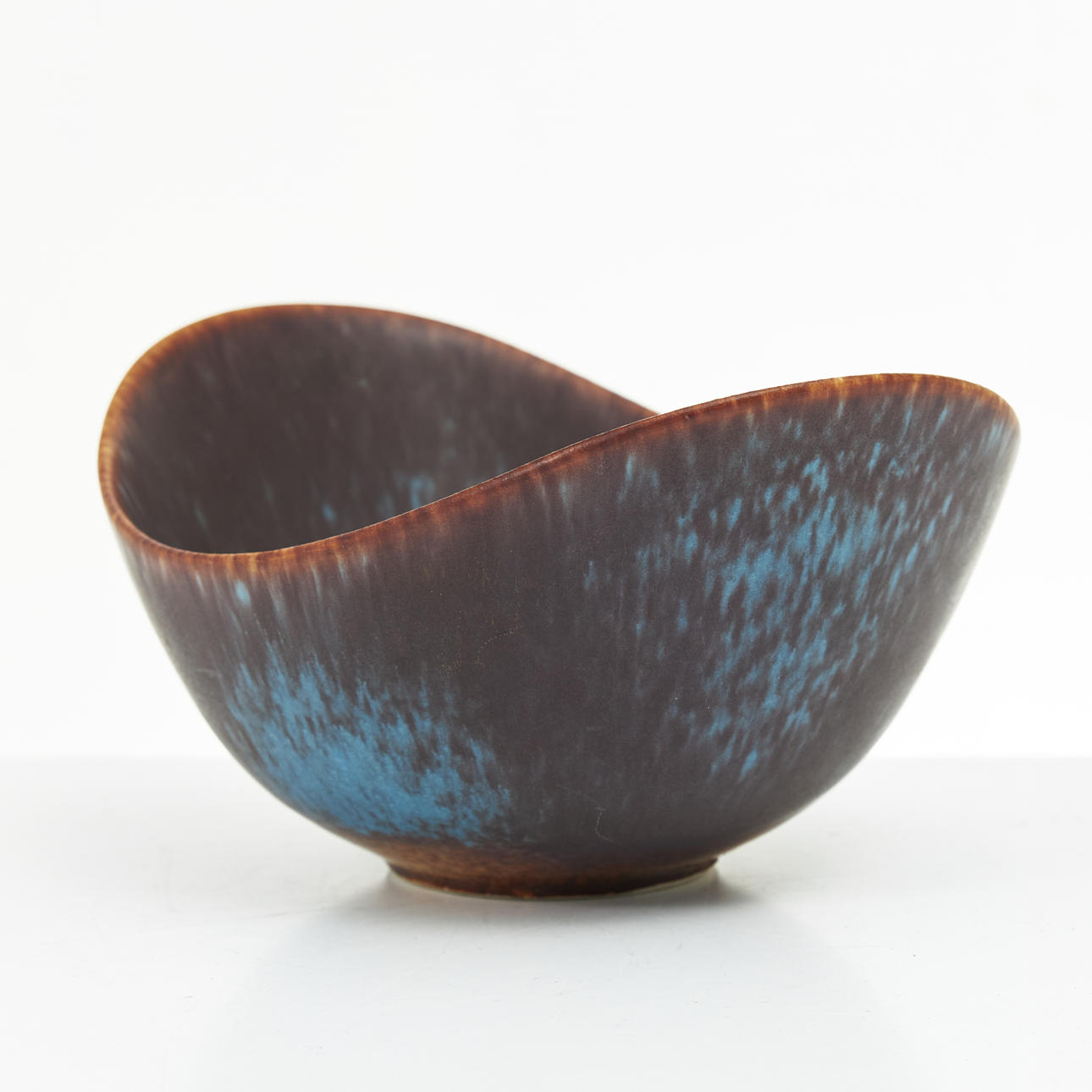 GUNNAR NYLUND (SVERIGE, 1904-1997). Cuenco, gres, ARO, Rörstrand.