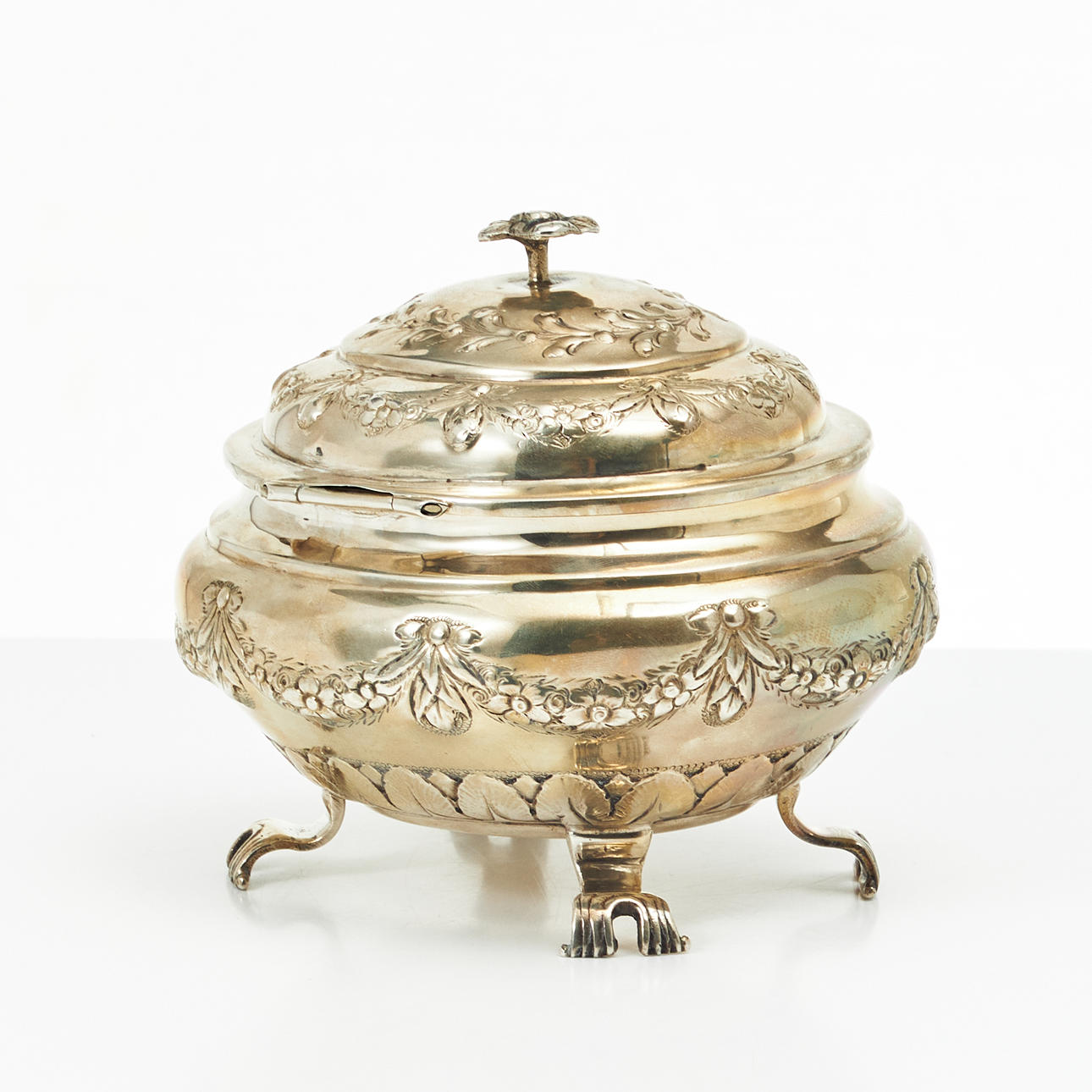 A silver sugar box, Denmark, Copenhagen 1913.