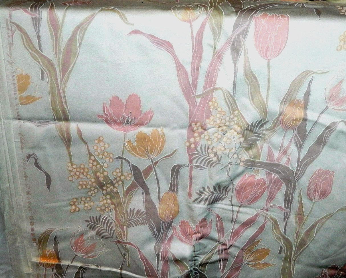 GARDINTYG, " tulpan" design by Birgit, Sandviks veveri.