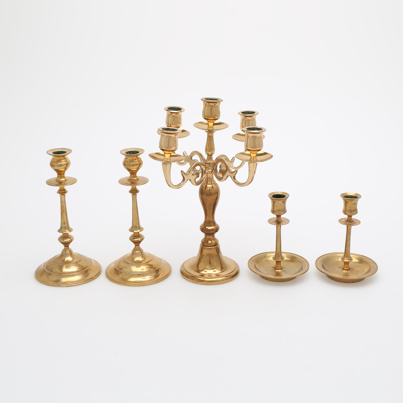 LJUSSTAKAR, 2 par samt KANDELABER, Skultuna, Gusum, Scandia.