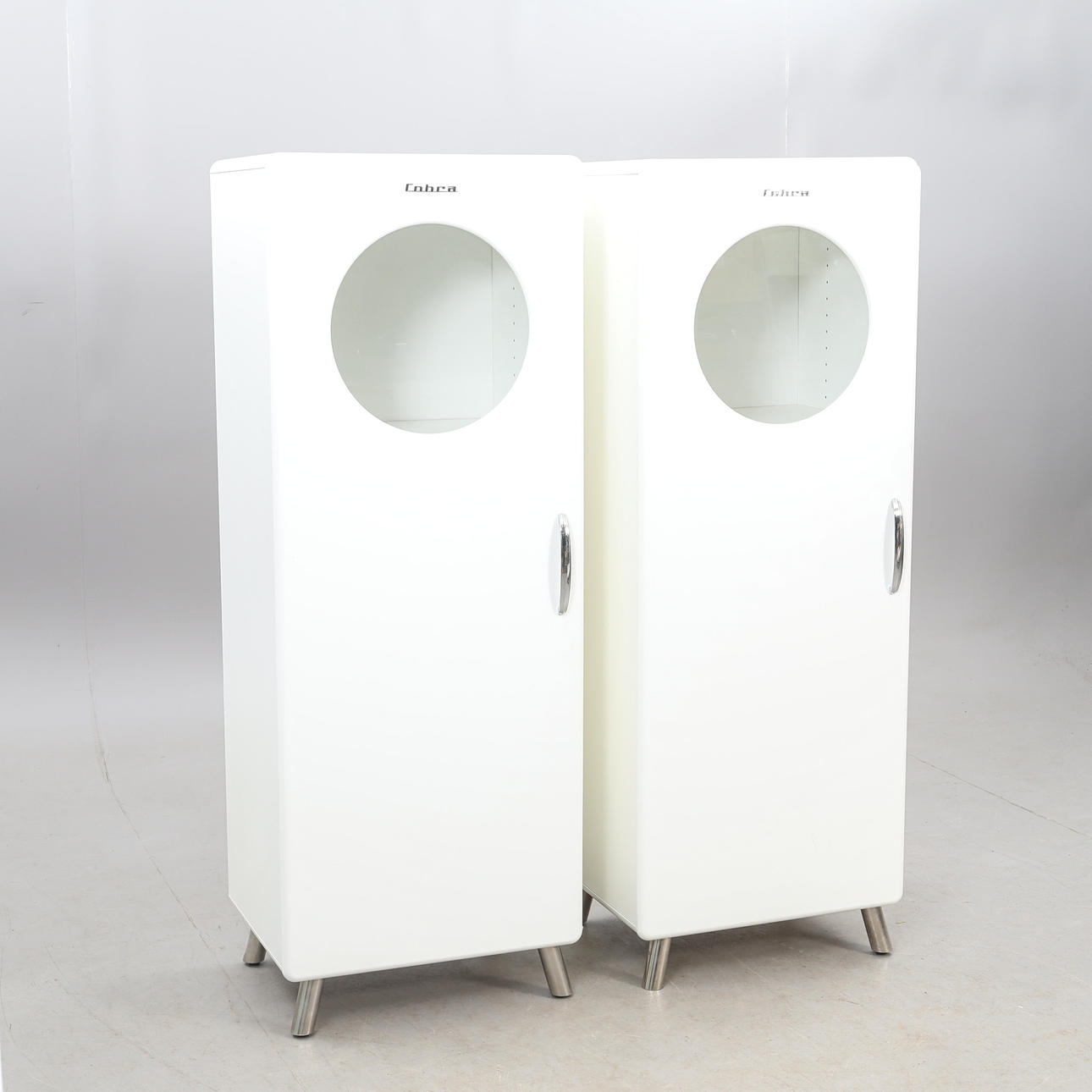 KABINETTER, et par, mærket Cobra.