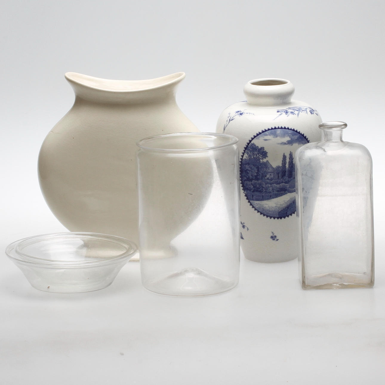 KERAMIK och GLAS, 6 delar, 1800-1900-tal.