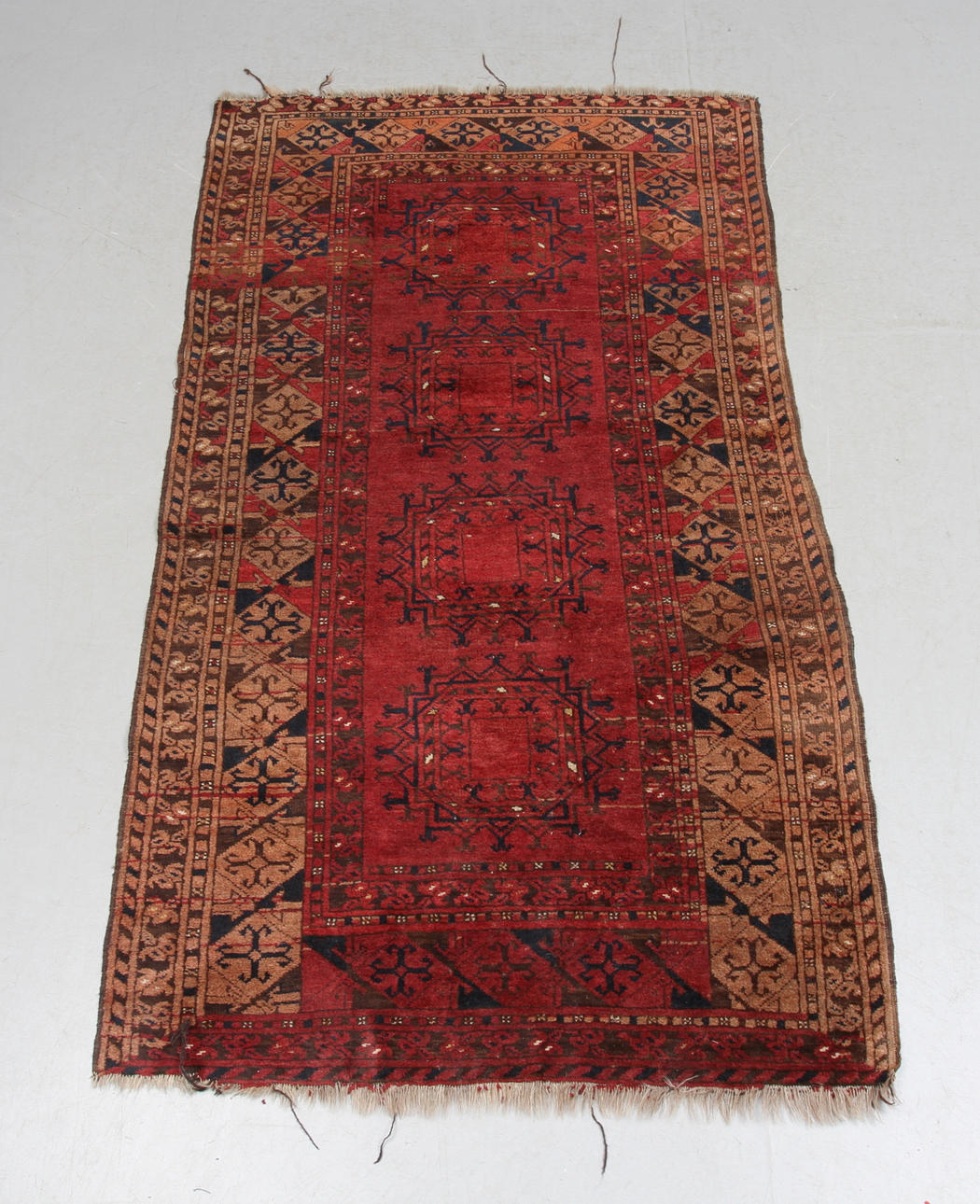 MATTA, orientalisk, ca 202 x 119 cm.