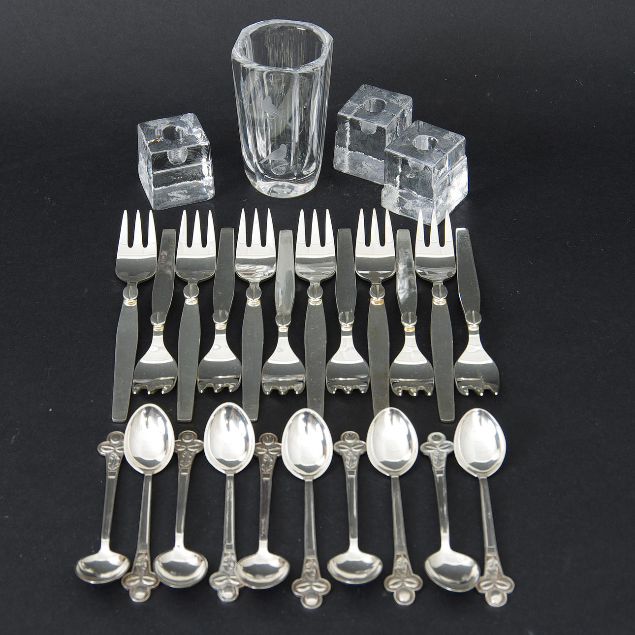 BESTICK, LJUSSTAKAR SAMT VAS, Zoegas kuriosa.