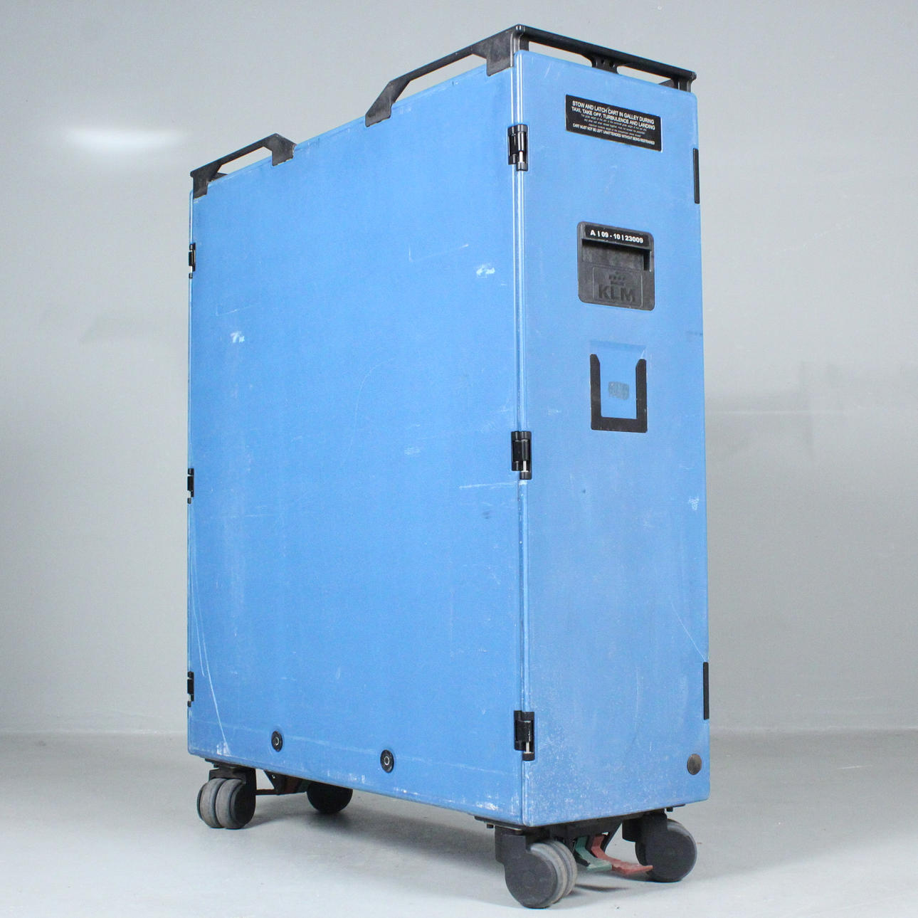 Carrito para aviones «KLM».