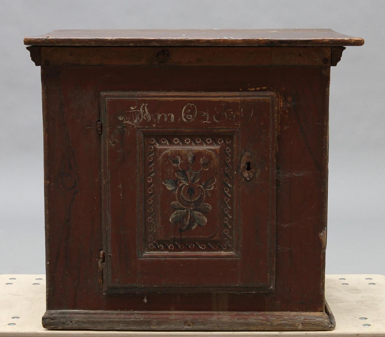 SKÅP, allmoge, 1800-talets början.