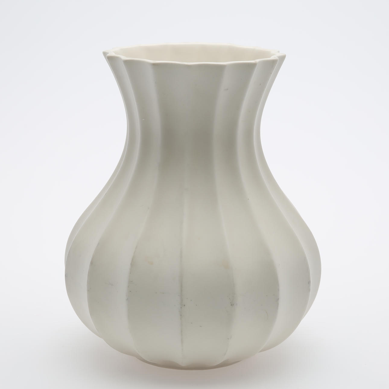 PIA RÖNNDAHL. VAS, stengods, "Azalea", för Rörstrand.