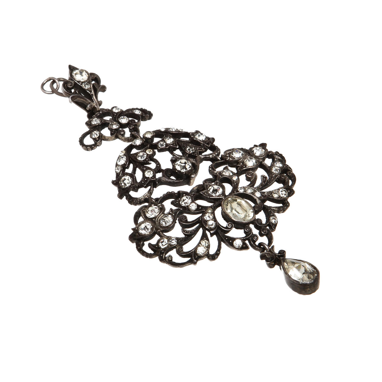 HALSSMYCKE, silver med glasfluss. Vikt 13,9 g.