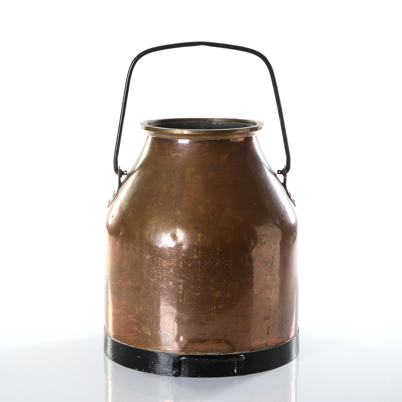 KÄRL. Koppar, mässing och smide. 1900-tal.