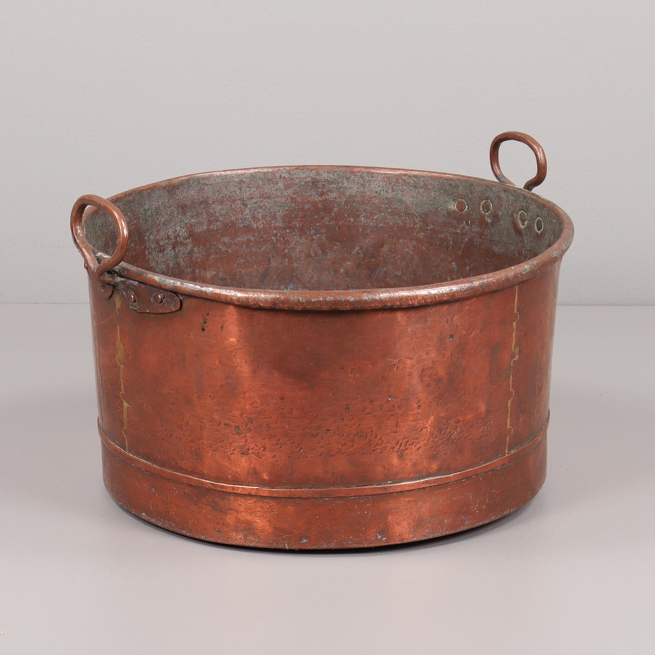 KETTLE cups, with forged handles.