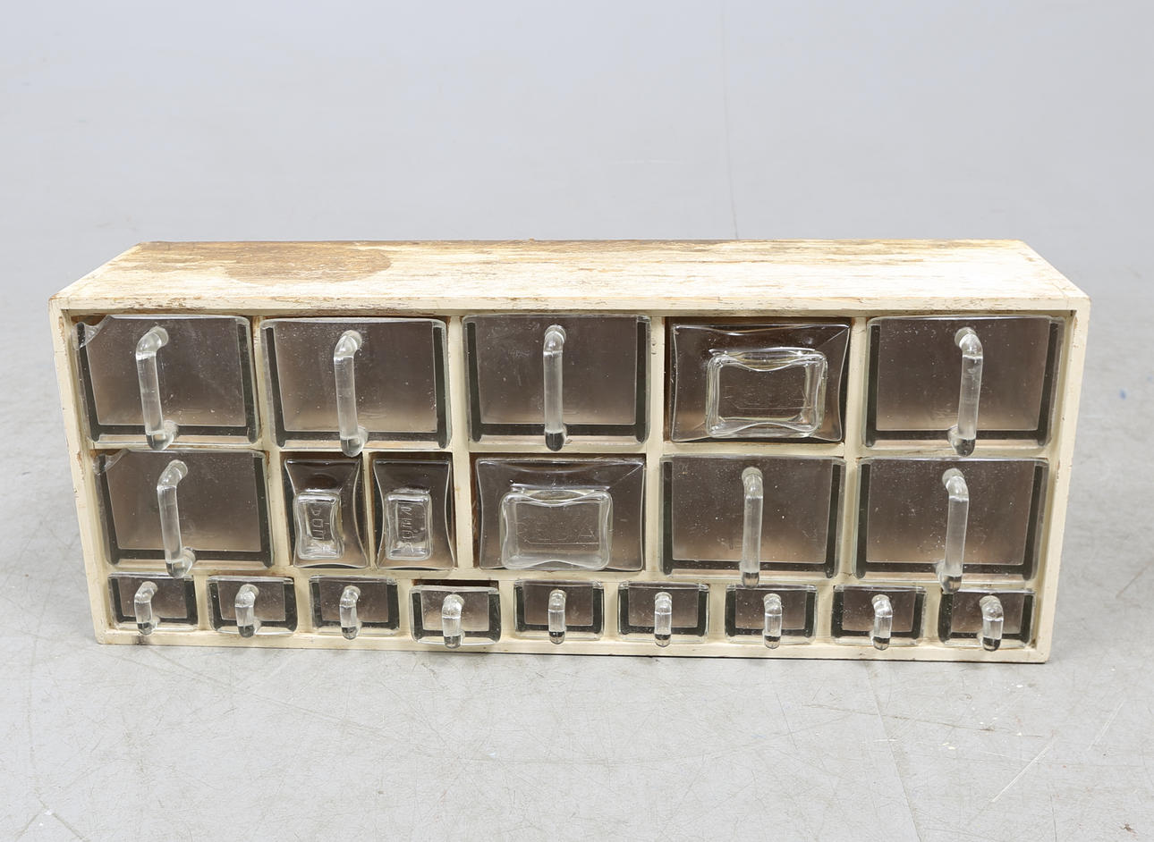 KRYDD- OCH SPECERIEUPPSATAS, "Reda", omkring 1900-talets mitt.