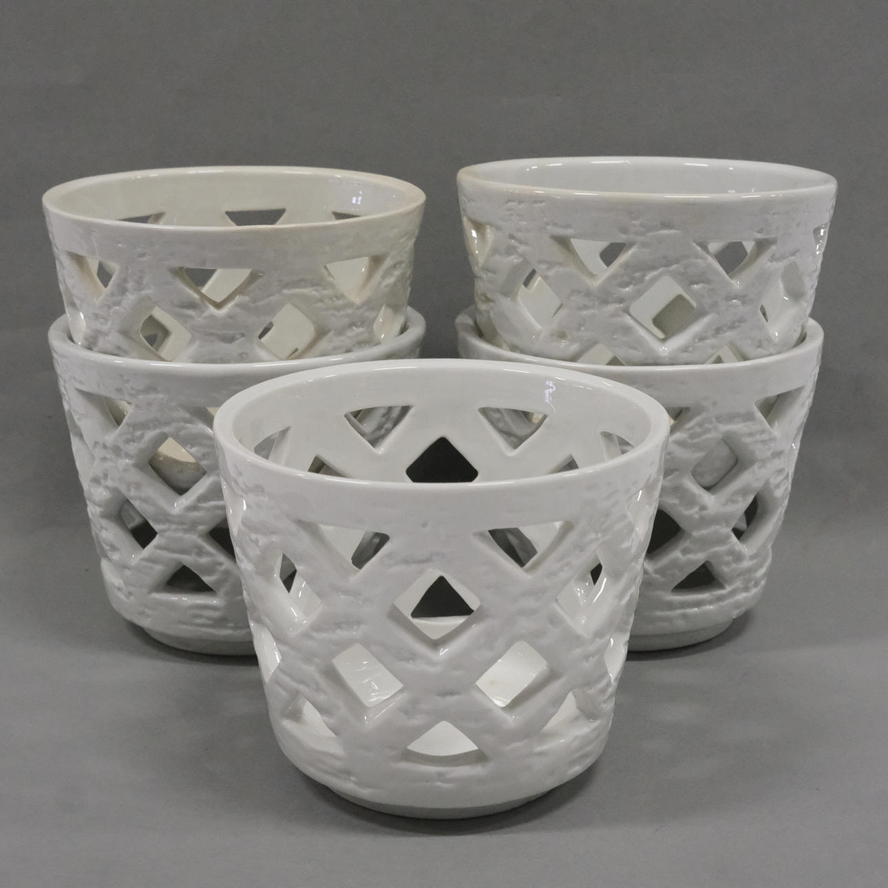 GUNNAR NYLUND. TUBE STRAND, FIVE OUTER LININGS.