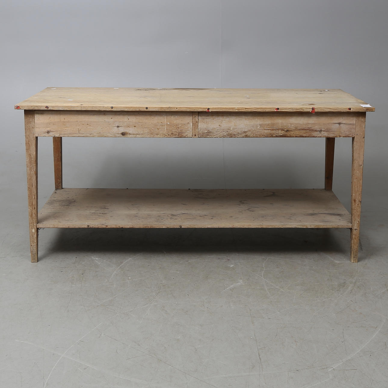 ARBETSBÄNK, 1800-tal.