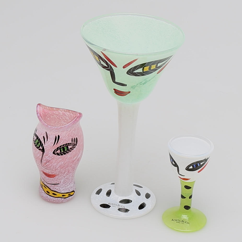 PARTI GLAS, 3 delar, Ulrica Hydman Vallien, Kosta Boda, signerade Kosta Boda Artist coll Ulrica HV.