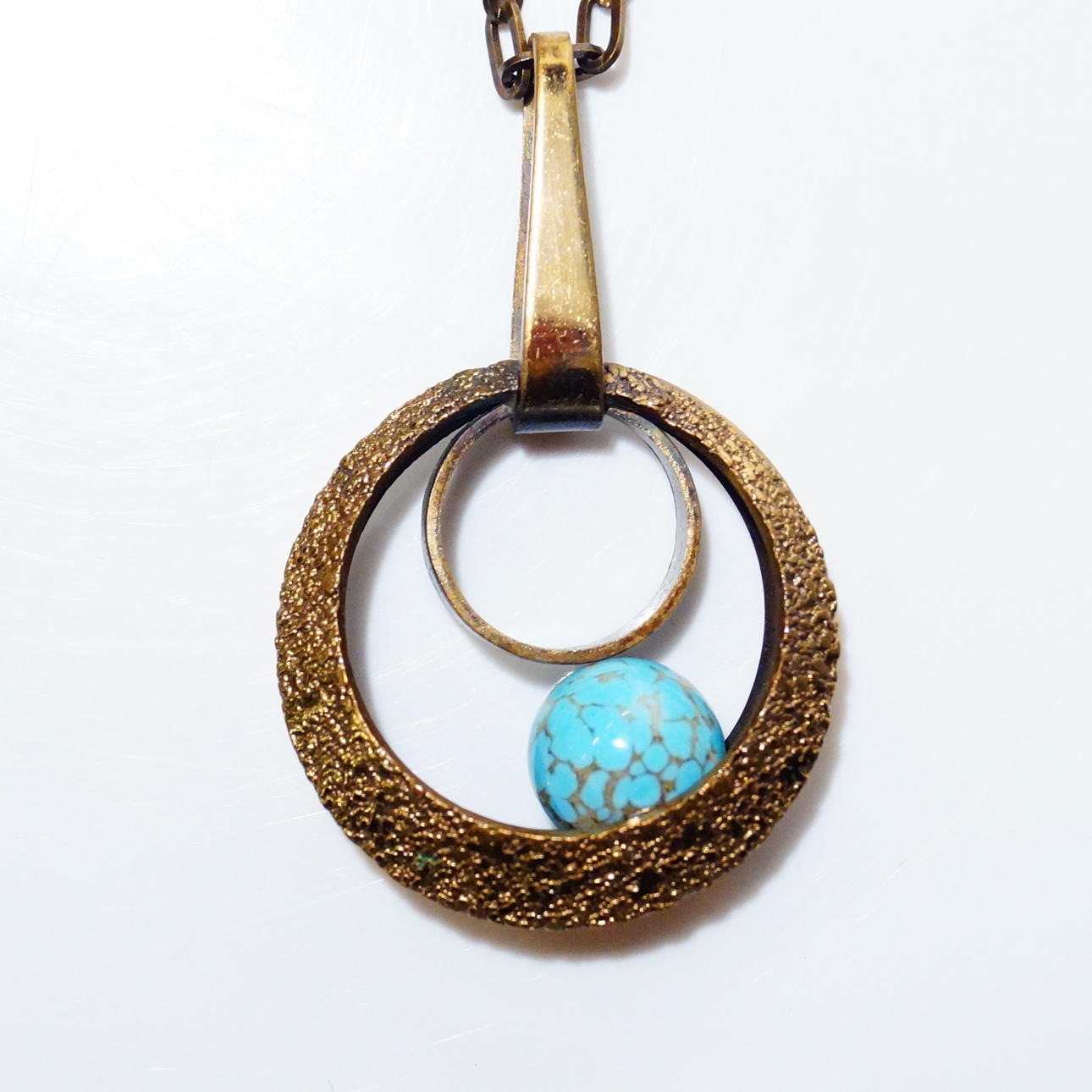 HALSKÆDE, bronze, K E Palmberg, Alton.