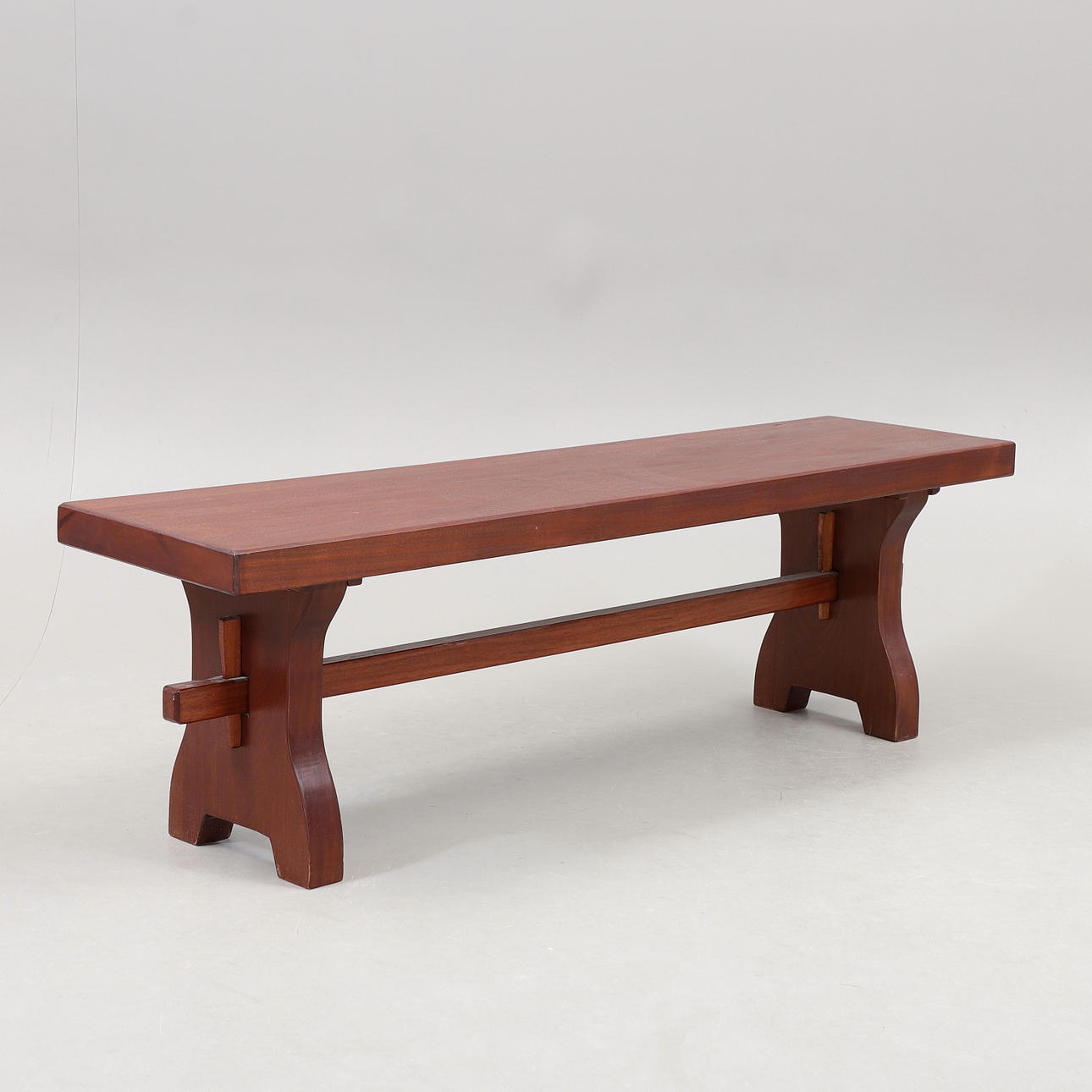 Bænk, træ, 20. århundrede.