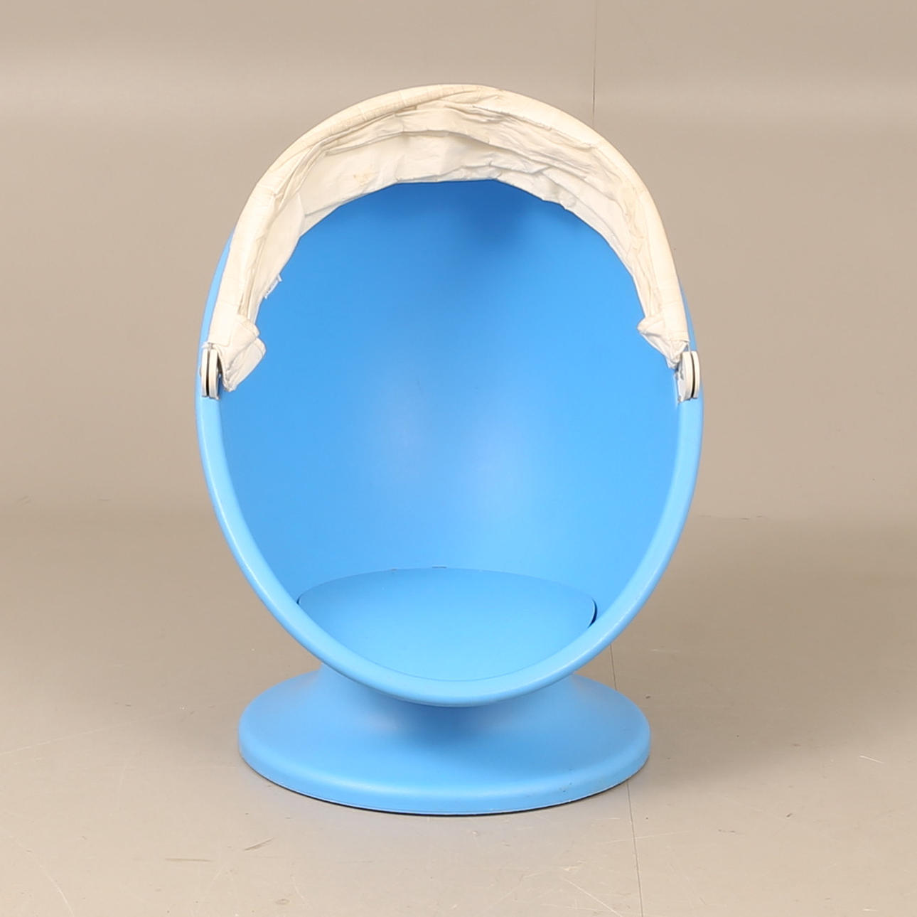 SILLA INFANTIL, Ikea, «Lömsk», plástico.