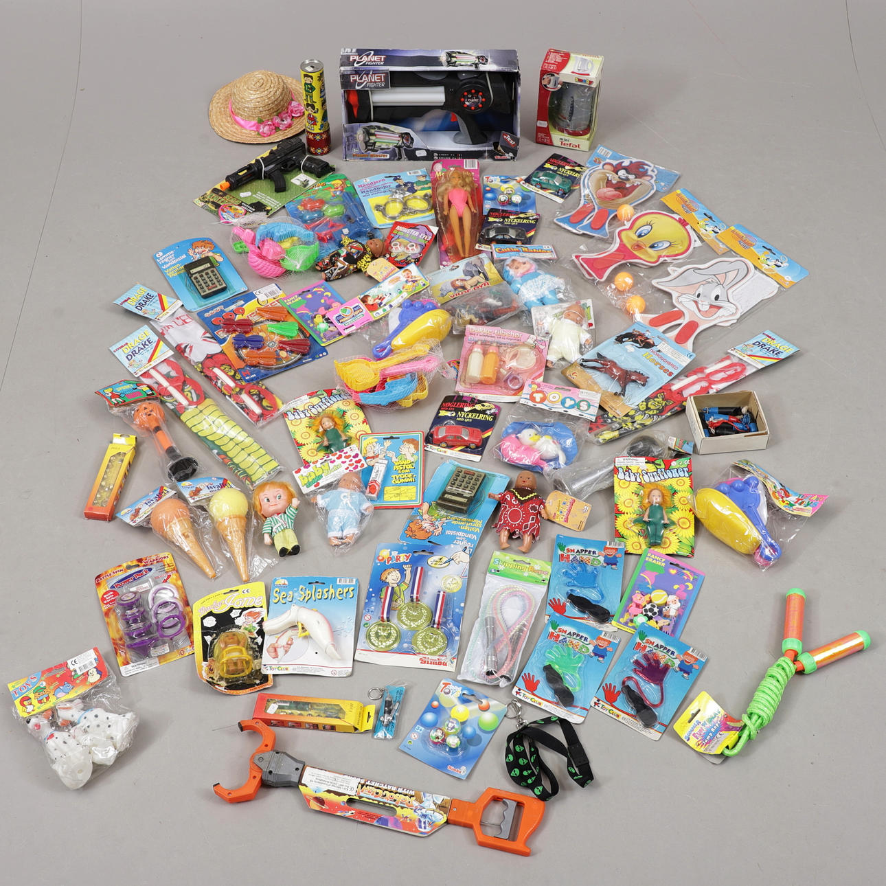 LEGETØJSPAKKER, 60 stk., 1990'erne.