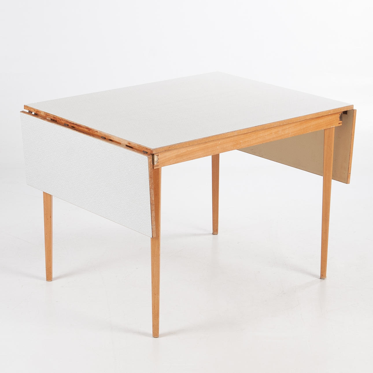 KÖKSBORD, perstorpsskiva, 1970-tal.