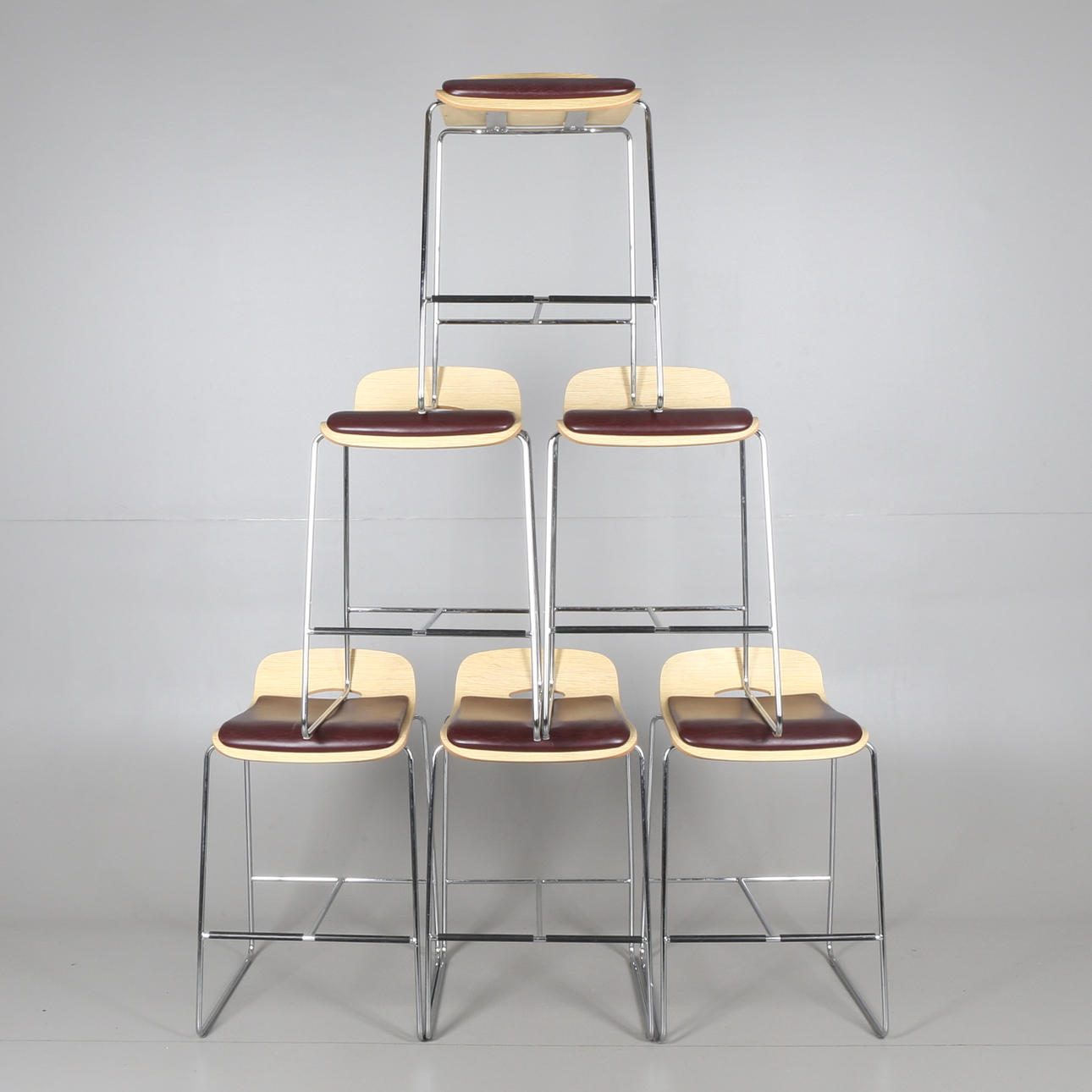 BARSTOLAR, 6 st, trä, skinn och metall, 1900-talets andra hälft.