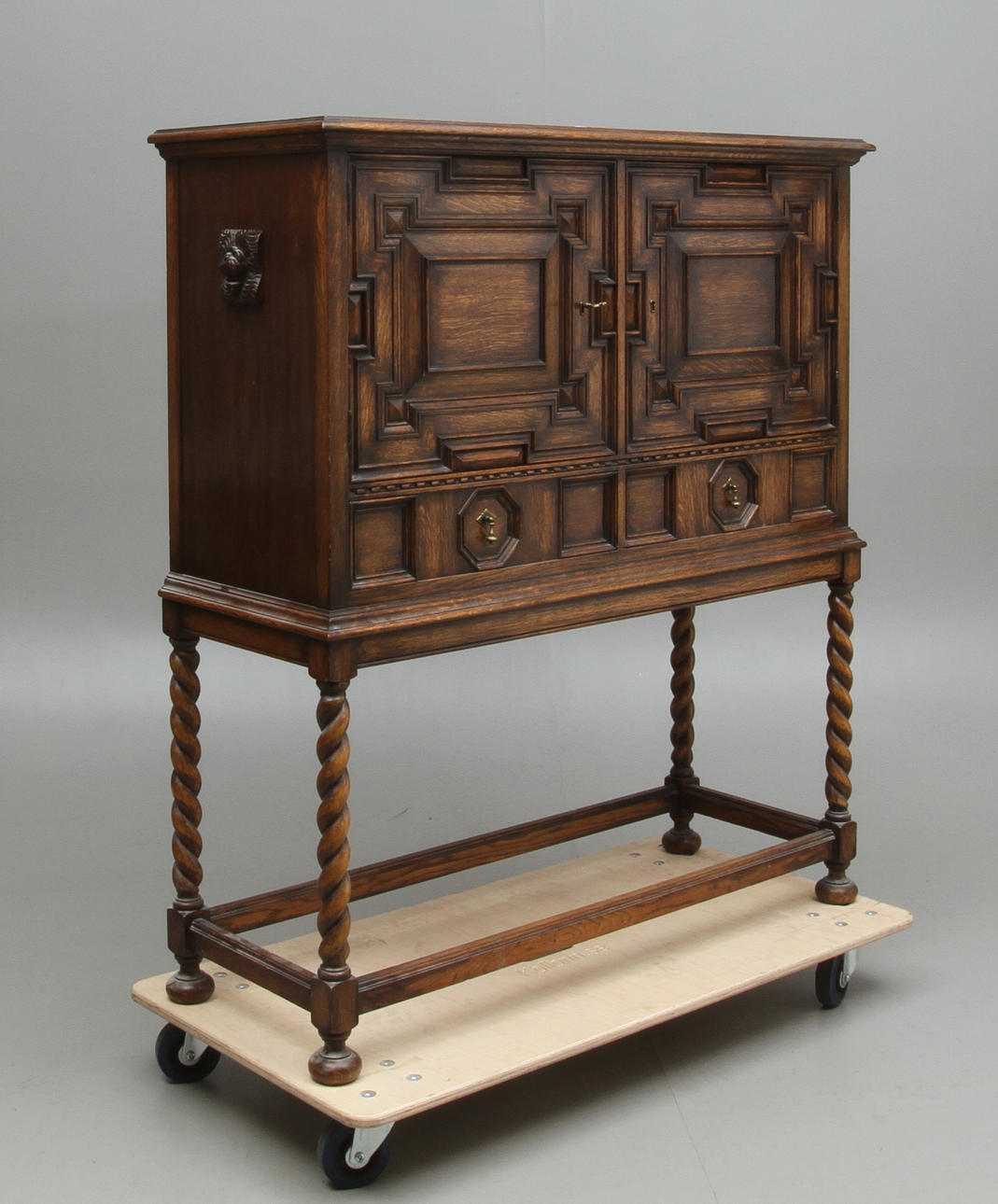 SKÅP med lådor, barockstil, Bobergs Möblerings Aktiebolag Stockholm.