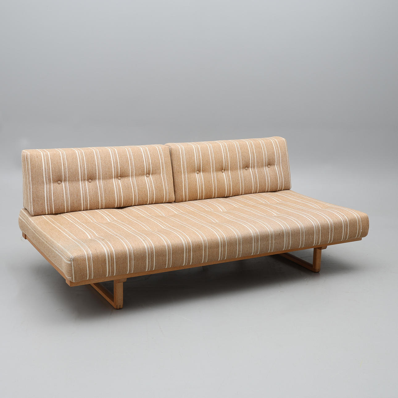 BØRGE MOGENSEN. DAGSENG, MODEL 4311/4312, DANMARK.