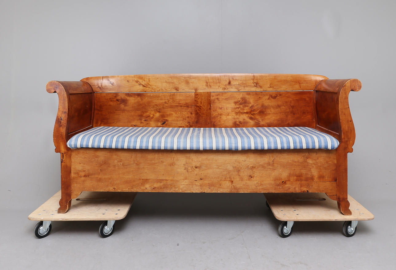 SOFFA, Karl Johan-stil, 1800-tal.