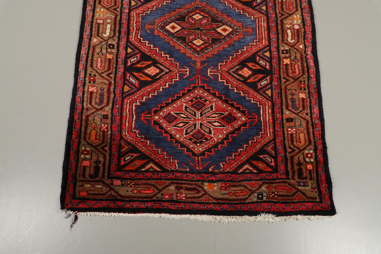 A QASHQAI YALAMEH DESIGNLÖPARE. Mattor & Textil Mattor