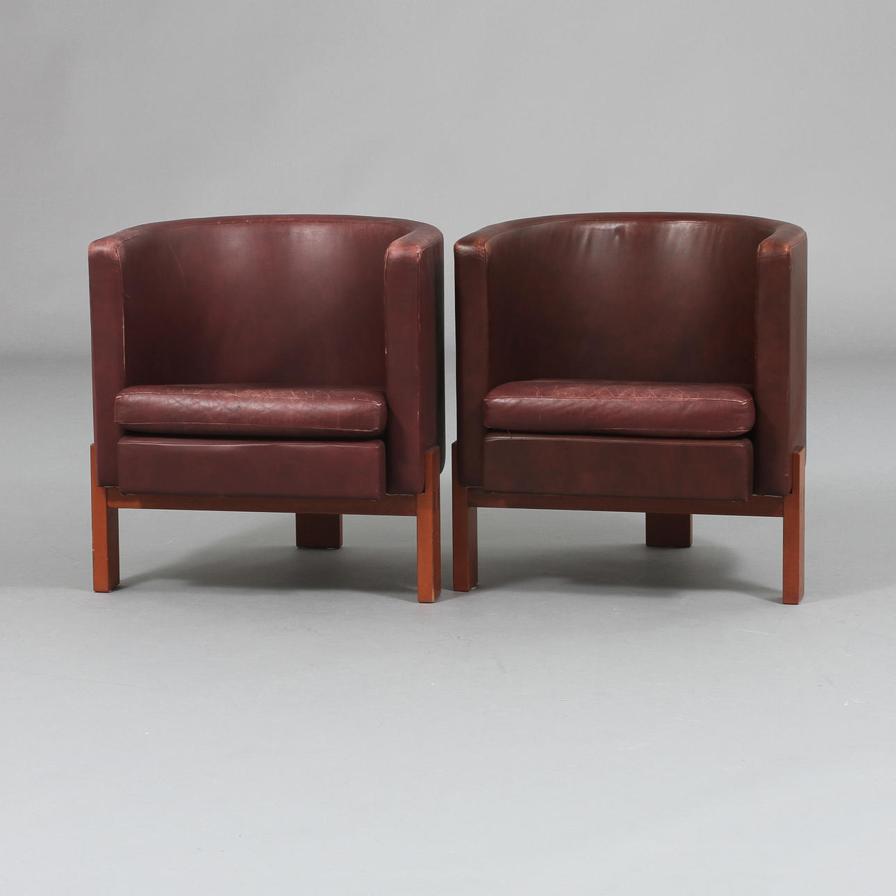 FÅTÖLJ, ett par, Klaessons möbler, 1900-tal.