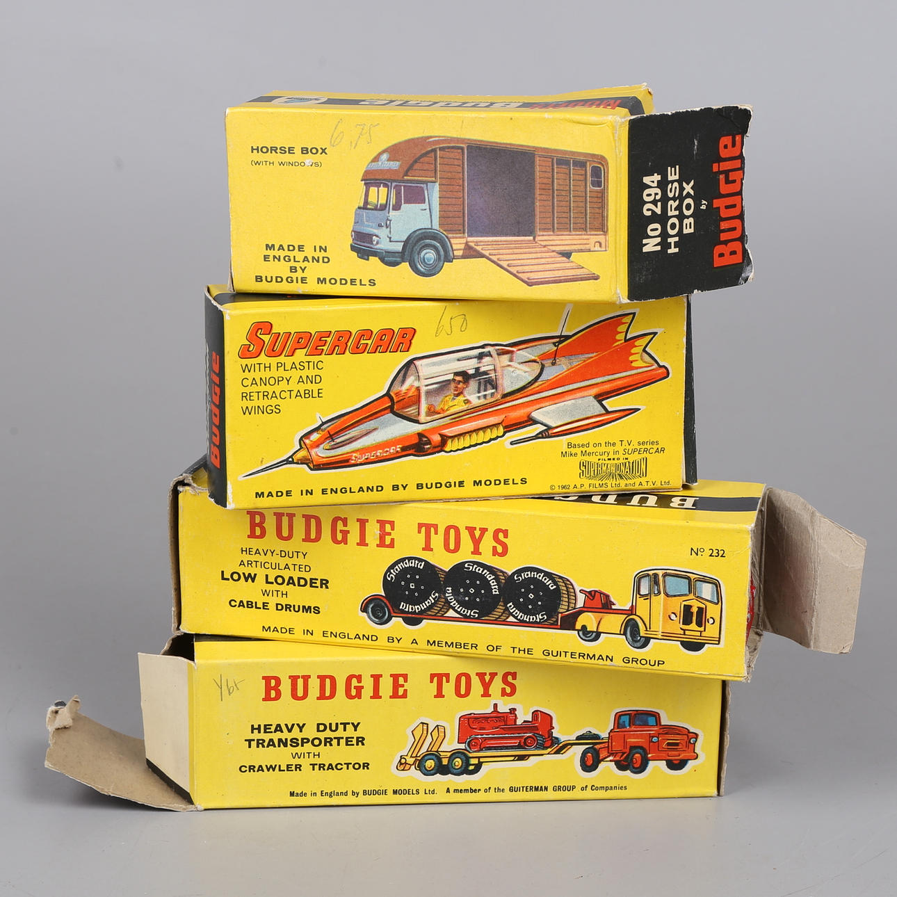 BUDGIE TOYS, 4 toy cars, 1960s. Toys - Toys - Auctionet