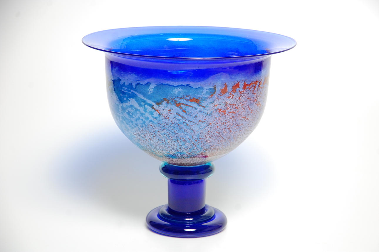 KJELL ENGMAN. skål på fot " Cancan " osignerad.