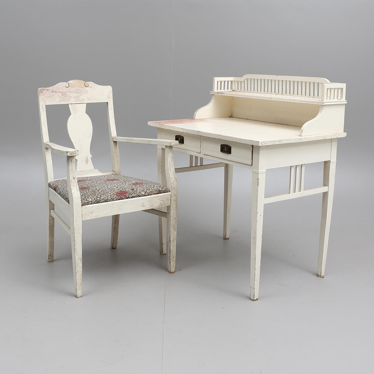 SKRIVBORD samt STOL, jugend, tidigt 1900-tal.