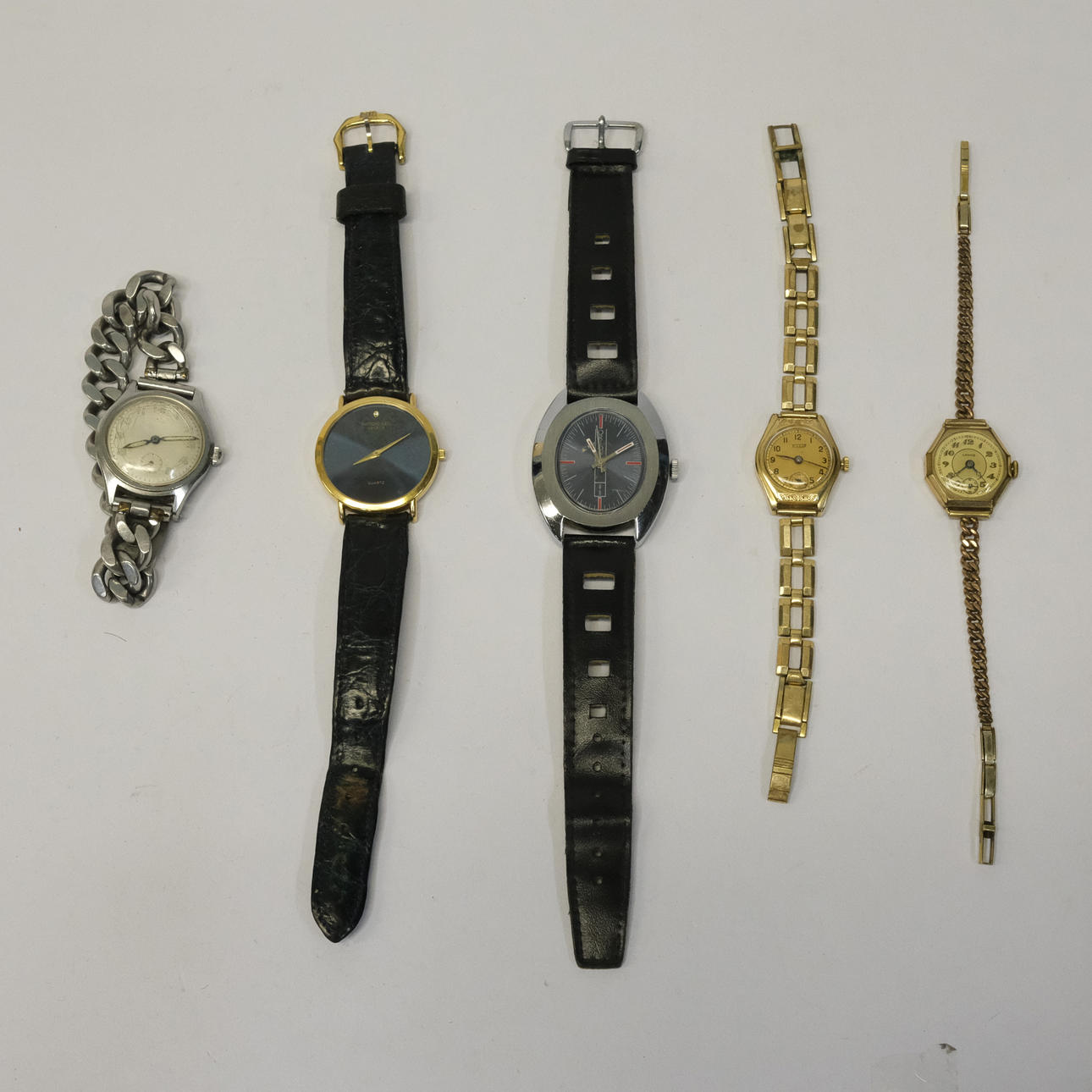 WRISTWATCH, BATCH. FIVE PARTS.