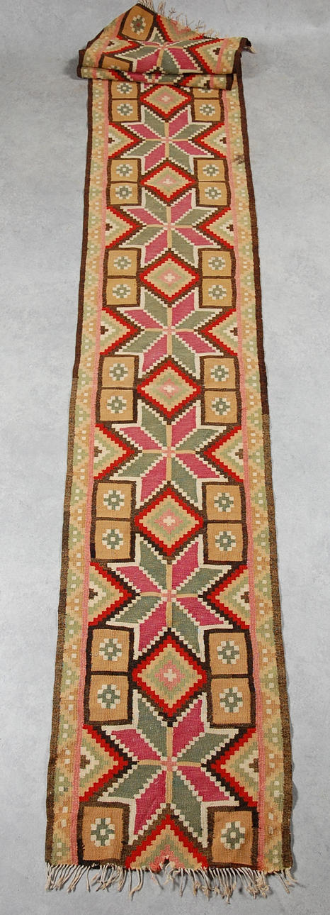 MATTA, rölakan, Skåne, 1900-talets början, längd 377 cm.